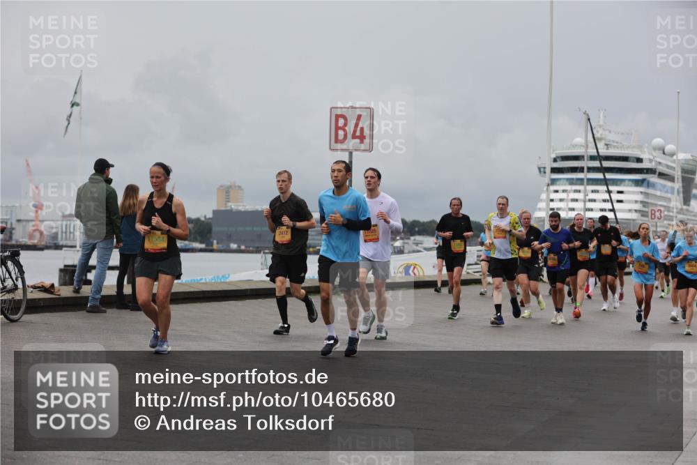 13.09.2026 - Kiel Lauf Andreas Tolksdorf http://msf.ph/oto/10465680 13.09.2026 12:06:40 Kiellinie 11534, 4, 2412, 026, 3, 3804 meine-sportfotos.de