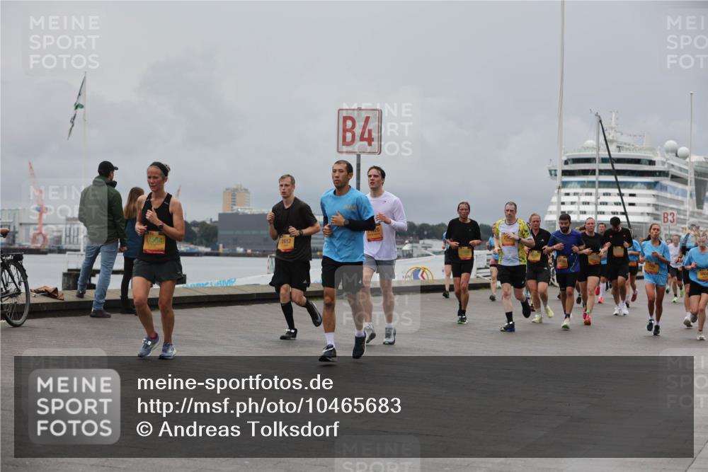 13.09.2026 - Kiel Lauf Andreas Tolksdorf http://msf.ph/oto/10465683 13.09.2026 12:06:40 Kiellinie 1584, 2412, 4, 3, 3804 meine-sportfotos.de