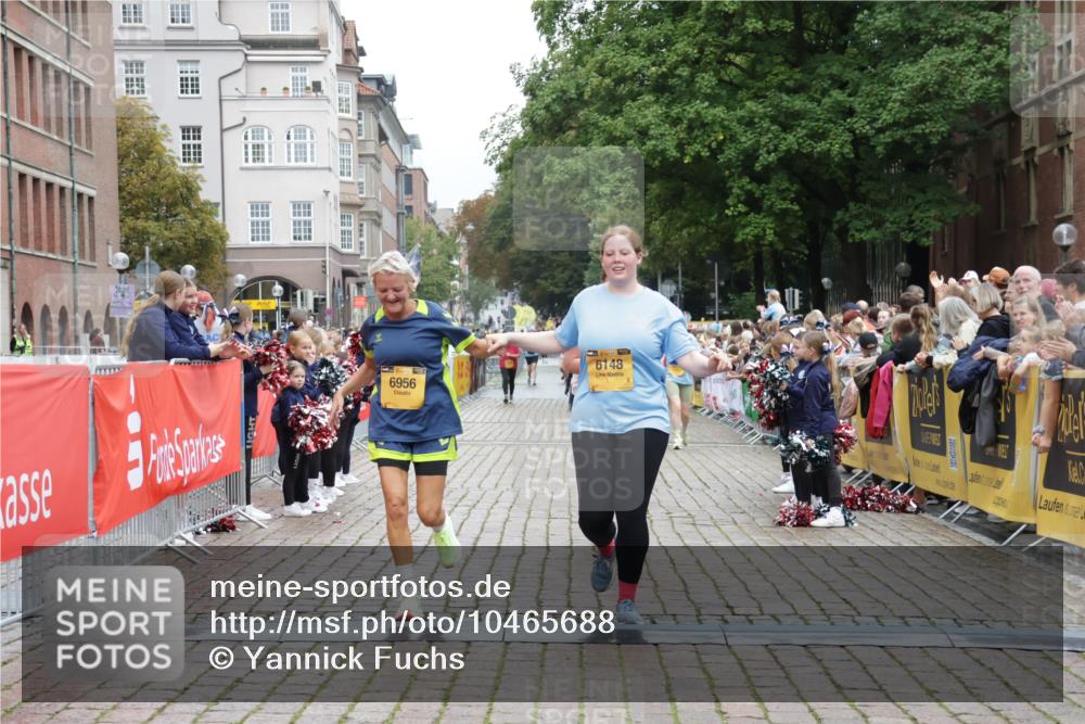 13.09.2026 - Kiel Lauf Yannick Fuchs http://msf.ph/oto/10465688 13.09.2026 09:59:00 Ziel 3458, 3920, 6148, 6956, 7399, 10030, 10325, 10326, 269, 2103, 5872, 6249, 7415, 10325, 10326, 10564, 11463, 225, 5489, 11828, 5738, 9087, 12561 meine-sportfotos.de