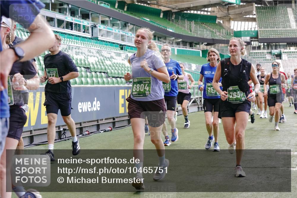 13.09.2026 - 21. swb-Marathon Bremen Michael Burmester http://msf.ph/oto/10465751 13.09.2026 13:13:16 Laufen im Stadion 118, 183, 270, 278, 349, 460, 514, 576, 600, 631, 695, 702, 843, 933, 950, 1005, 1143, 1226, 1286, 1334, 1426, 1435, 1596, 1641, 1849, 1991, 2005, 2035, 2079, 2248, 2264, 2336, 2375, 2377, 2387, 2398, 2412, 2439, 2457, 2461, 2478, 2505, 2521, 2540, 2612, 2665, 2673, 2684, 2693, 2765, 2773, 2792, 2815, 2816, 2850, 2860, 2884, 2895, 2921, 2963, 2966, 2972, 2975, 3016, 3111, 3143, 3155, 3209, 3253, 3277, 3293, 3304, 3308, 3313, 3378, 3434, 3661 meine-sportfotos.de