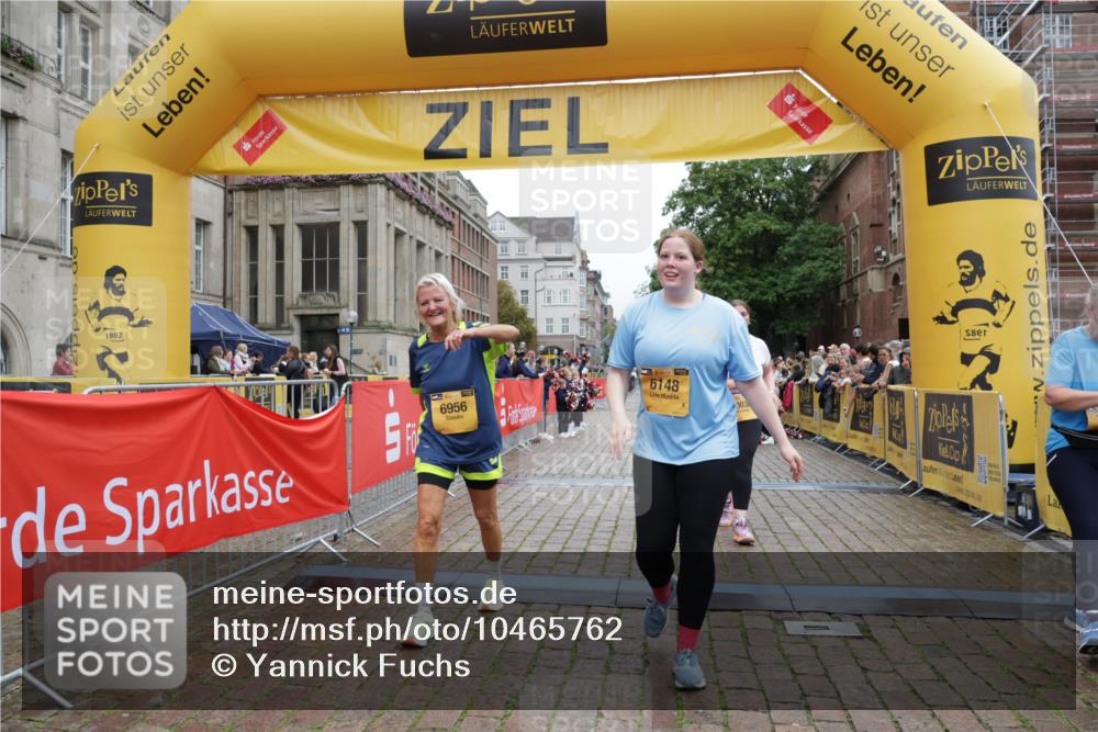 13.09.2026 - Kiel Lauf Yannick Fuchs http://msf.ph/oto/10465762 13.09.2026 09:59:03 Ziel 3920, 6148, 6956, 7399, 10030, 269, 2103, 3458, 5872, 6249, 7415, 10325, 10326, 10564, 11463, 225, 5489, 6306, 11828, 7415, 9087, 12561 meine-sportfotos.de