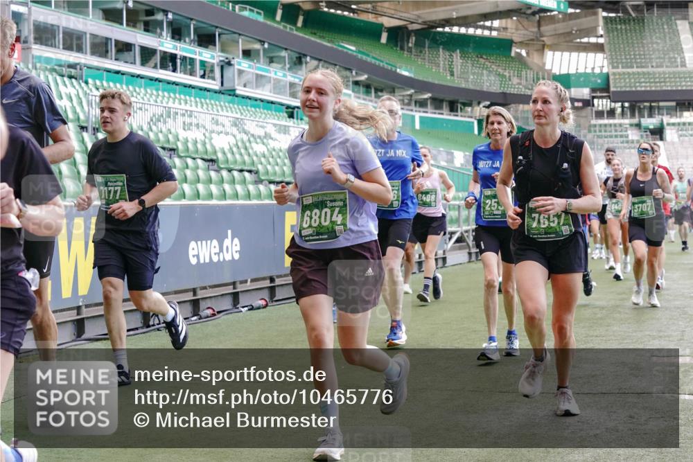 13.09.2026 - 21. swb-Marathon Bremen Michael Burmester http://msf.ph/oto/10465776 13.09.2026 13:13:16 Laufen im Stadion 118, 183, 270, 278, 349, 460, 514, 576, 600, 631, 695, 702, 843, 933, 950, 1005, 1143, 1226, 1286, 1334, 1426, 1435, 1596, 1641, 1849, 1991, 2005, 2035, 2079, 2248, 2264, 2336, 2375, 2377, 2387, 2398, 2412, 2439, 2457, 2461, 2478, 2505, 2521, 2540, 2612, 2665, 2673, 2684, 2693, 2765, 2773, 2792, 2815, 2816, 2850, 2860, 2884, 2895, 2921, 2963, 2966, 2972, 2975, 3016, 3111, 3143, 3155, 3209, 3253, 3277, 3293, 3304, 3308, 3313, 3378, 3434, 3661 meine-sportfotos.de