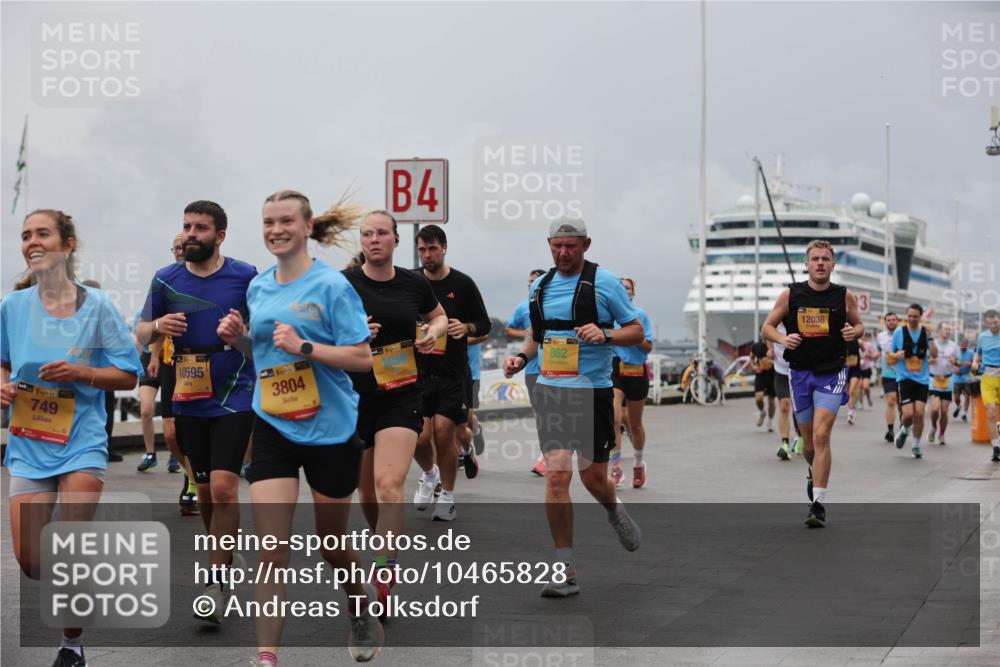 13.09.2026 - Kiel Lauf Andreas Tolksdorf http://msf.ph/oto/10465828 13.09.2026 12:06:46 Kiellinie 39, 749, 10595, 1, 39, 3804, 4, 39, 39, 862, 12036 meine-sportfotos.de