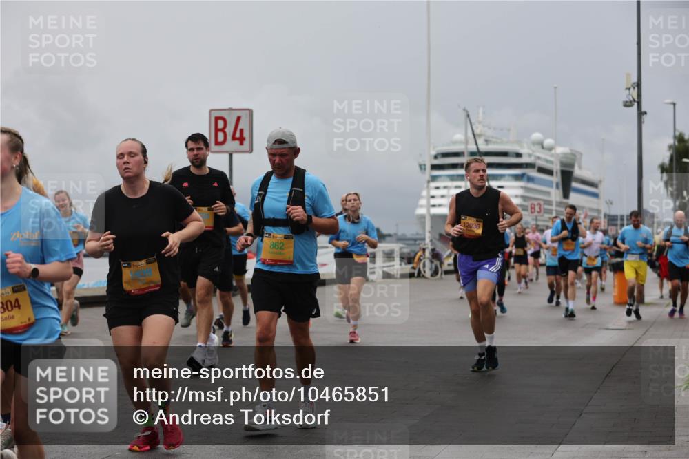 13.09.2026 - Kiel Lauf Andreas Tolksdorf http://msf.ph/oto/10465851 13.09.2026 12:06:47 Kiellinie 4, 38, 862, 38, 804, 12036, 3 meine-sportfotos.de