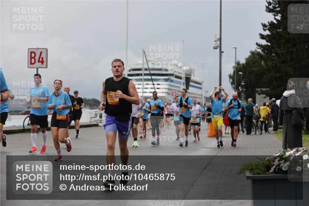 13.09.2026 - Kiel Lauf Andreas Tolksdorf http://msf.ph/oto/10465875 13.09.2026 12:06:48 Kiellinie 4, 1, 39, 12036, 3 meine-sportfotos.de