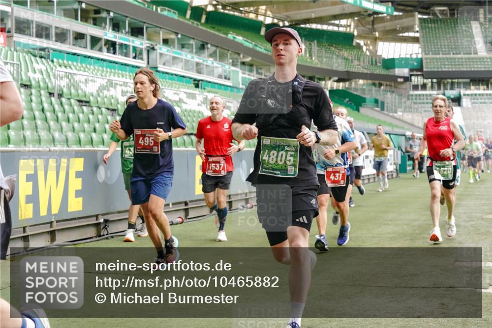 13.09.2026 - 21. swb-Marathon Bremen Michael Burmester http://msf.ph/oto/10465882 13.09.2026 12:56:41 Laufen im Stadion 205, 307, 411, 431, 465, 655, 769, 776, 854, 857, 876, 913, 926, 948, 1010, 1058, 1130, 1254, 1537, 1601, 1645, 1750, 1809, 1900, 1972, 2001, 2040, 2051, 2075, 2122, 2260, 2319, 2324, 2402, 2473, 2493, 2535, 2604, 2634, 2640, 2671, 2761, 2812, 2904, 2948, 3051, 3057, 3078, 3119, 3192, 3202, 3290, 3348, 3411, 3450, 3458, 3508, 3514, 3634, 3706, 3760, 3813, 3836, 3939, 4101, 4135, 4137, 4171, 4316, 4319, 4413, 4455, 4479, 4733, 5277, 5430, 5530, 6106, 2498, 3085 meine-sportfotos.de