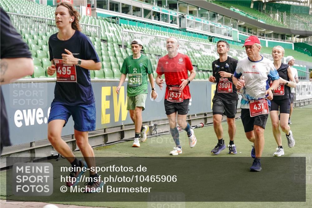 13.09.2026 - 21. swb-Marathon Bremen Michael Burmester http://msf.ph/oto/10465906 13.09.2026 12:56:42 Laufen im Stadion 307, 411, 431, 465, 655, 769, 776, 854, 857, 876, 913, 926, 948, 1010, 1058, 1130, 1254, 1537, 1601, 1645, 1750, 1809, 1900, 1972, 2001, 2040, 2051, 2075, 2122, 2260, 2319, 2324, 2402, 2473, 2493, 2535, 2604, 2634, 2640, 2671, 2761, 2812, 2904, 2948, 3051, 3057, 3078, 3119, 3192, 3202, 3290, 3348, 3411, 3450, 3458, 3508, 3514, 3634, 3706, 3760, 3813, 3939, 4101, 4135, 4137, 4171, 4316, 4319, 4413, 4455, 4479, 4733, 5277, 5430, 5530, 6106, 2498, 3085 meine-sportfotos.de