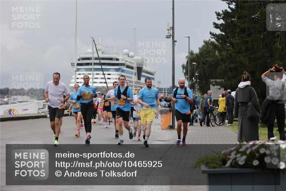 13.09.2026 - Kiel Lauf Andreas Tolksdorf http://msf.ph/oto/10465925 13.09.2026 12:06:50 Kiellinie 0978 meine-sportfotos.de