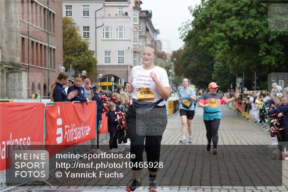 13.09.2026 - Kiel Lauf Yannick Fuchs http://msf.ph/oto/10465928 13.09.2026 09:59:24 Ziel 225, 2967, 6306, 10357, 11828, 3458, 3920, 5489, 6148, 6956, 7399, 10030, 10325, 10326, 9332, 269, 3458, 6249, 10325, 10326, 10564 meine-sportfotos.de