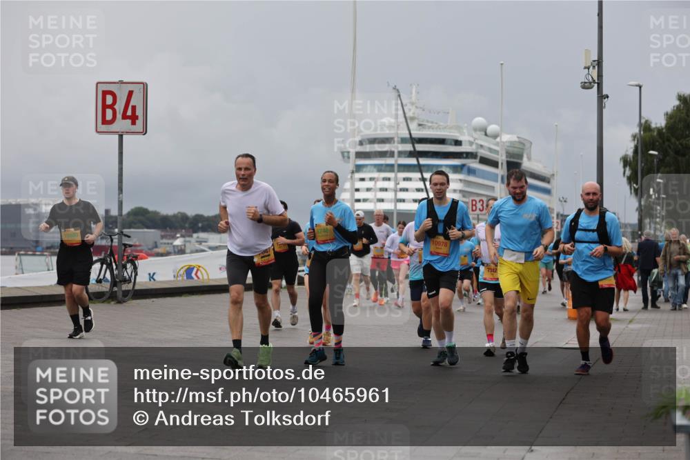 13.09.2026 - Kiel Lauf Andreas Tolksdorf http://msf.ph/oto/10465961 13.09.2026 12:06:51 Kiellinie 10880, 4, 047, 8740, 10978, 3, 7342 meine-sportfotos.de