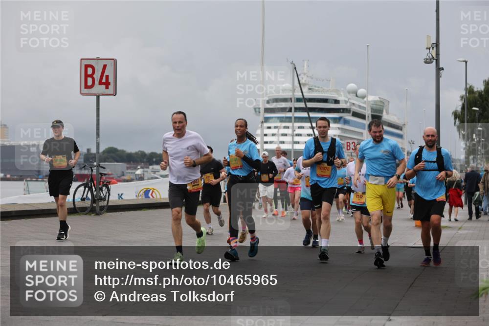 13.09.2026 - Kiel Lauf Andreas Tolksdorf http://msf.ph/oto/10465965 13.09.2026 12:06:51 Kiellinie 10880, 4, 047, 107, 8740, 3, 10978, 7342 meine-sportfotos.de