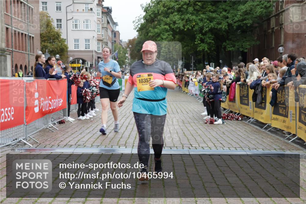 13.09.2026 - Kiel Lauf Yannick Fuchs http://msf.ph/oto/10465994 13.09.2026 09:59:28 Ziel 2967, 6306, 10357, 225, 3920, 5489, 6148, 6956, 7399, 10030, 11828, 7339, 9332, 11456, 3458, 7399, 10325, 10326, 10564 meine-sportfotos.de