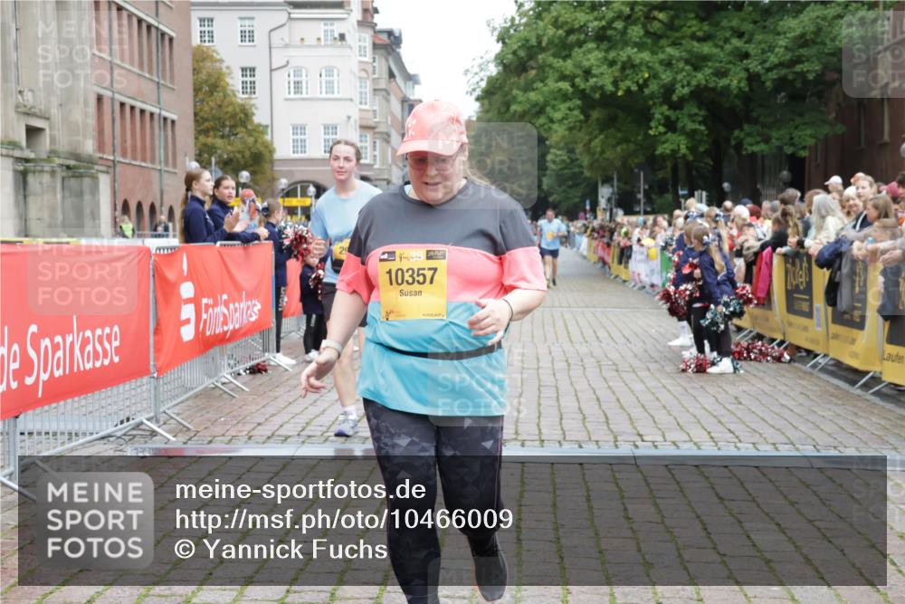 13.09.2026 - Kiel Lauf Yannick Fuchs http://msf.ph/oto/10466009 13.09.2026 09:59:29 Ziel 2967, 6306, 10357, 225, 3920, 5489, 6148, 6956, 7399, 10030, 11828, 7339, 9332, 11456, 3458, 6148, 7399, 10325, 10326, 10564 meine-sportfotos.de