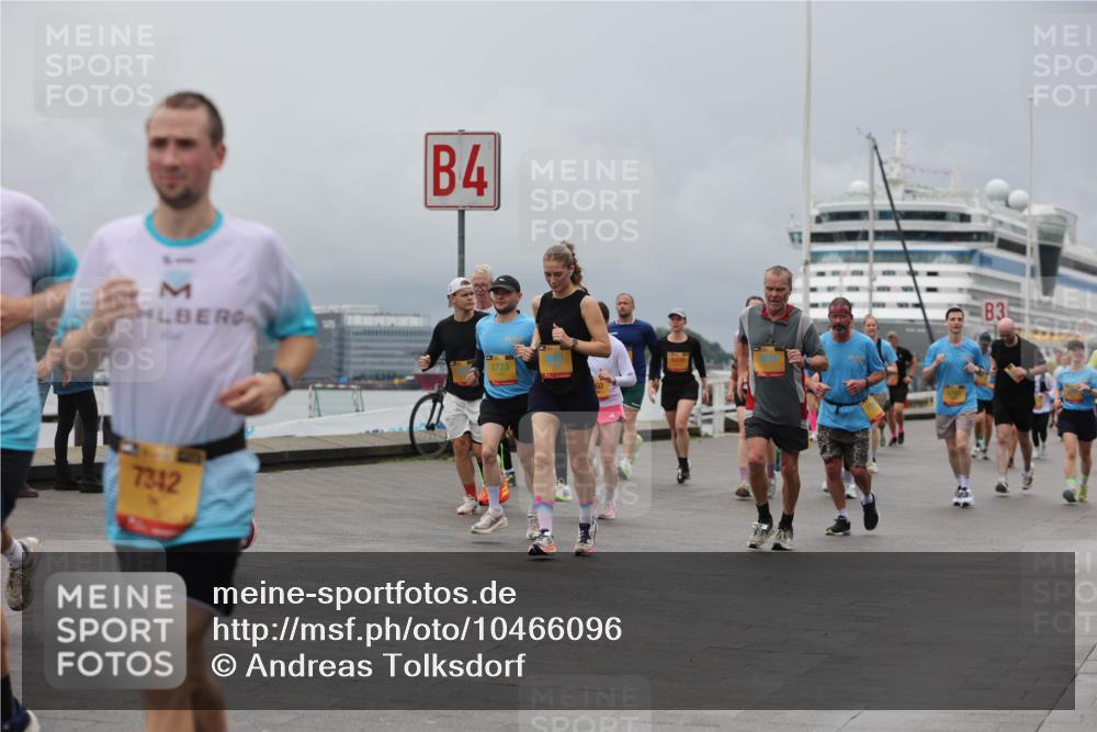 13.09.2026 - Kiel Lauf Andreas Tolksdorf http://msf.ph/oto/10466096 13.09.2026 12:06:57 Kiellinie 7342, 4, 2723, 3 meine-sportfotos.de