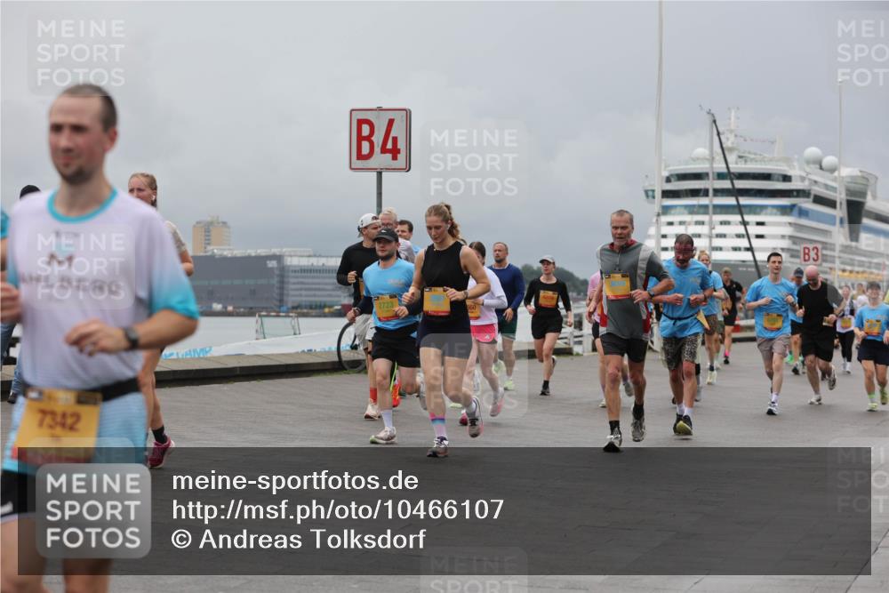 13.09.2026 - Kiel Lauf Andreas Tolksdorf http://msf.ph/oto/10466107 13.09.2026 12:06:57 Kiellinie 7342, 4, 2723, 860, 3 meine-sportfotos.de