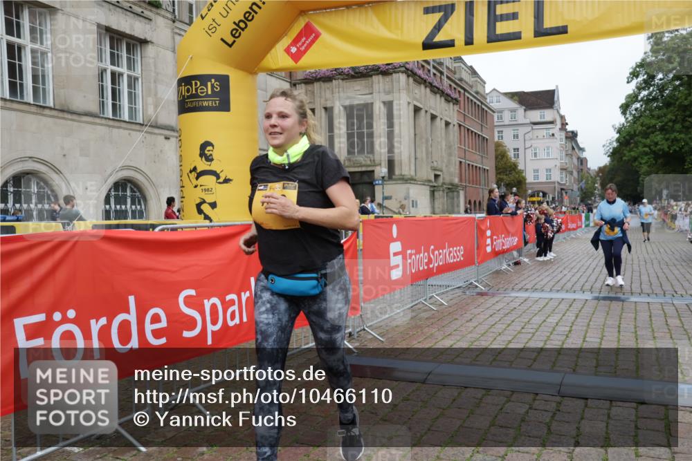 13.09.2026 - Kiel Lauf Yannick Fuchs http://msf.ph/oto/10466110 13.09.2026 09:59:54 Ziel 2252, 7339, 7512, 11456, 2967, 6306, 9332, 10357, 8828, 10473, 225, 5489, 6306, 11828 meine-sportfotos.de