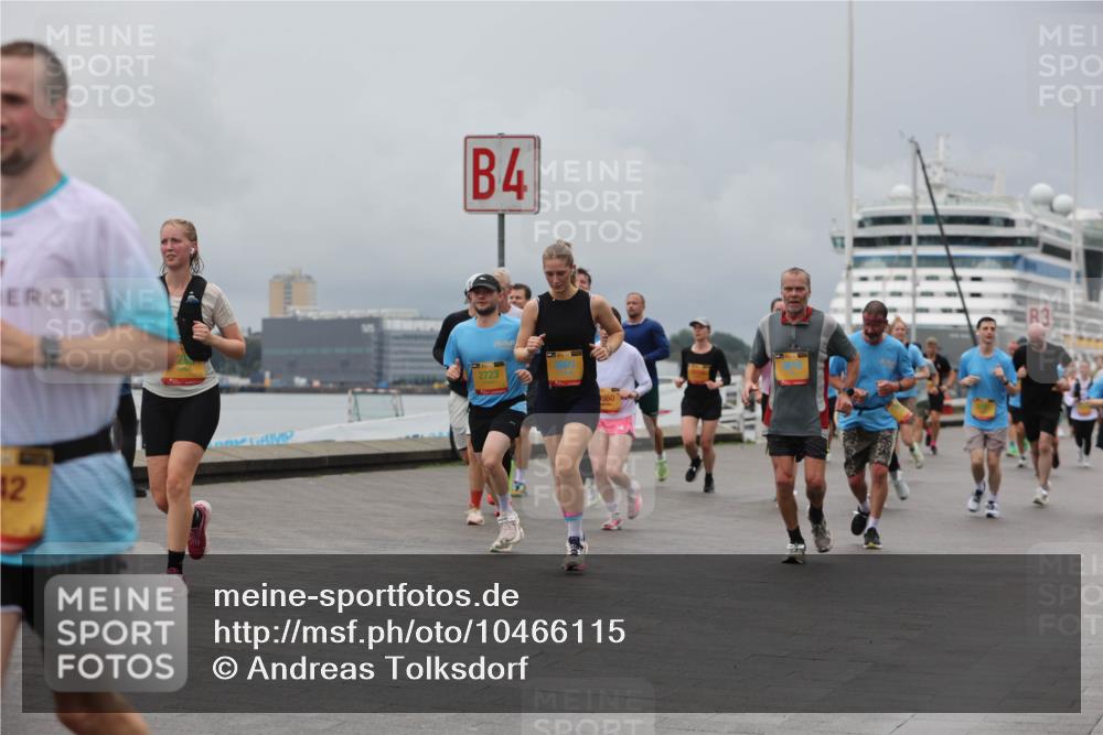 13.09.2026 - Kiel Lauf Andreas Tolksdorf http://msf.ph/oto/10466115 13.09.2026 12:06:57 Kiellinie 42, 4, 2723, 860, 3 meine-sportfotos.de