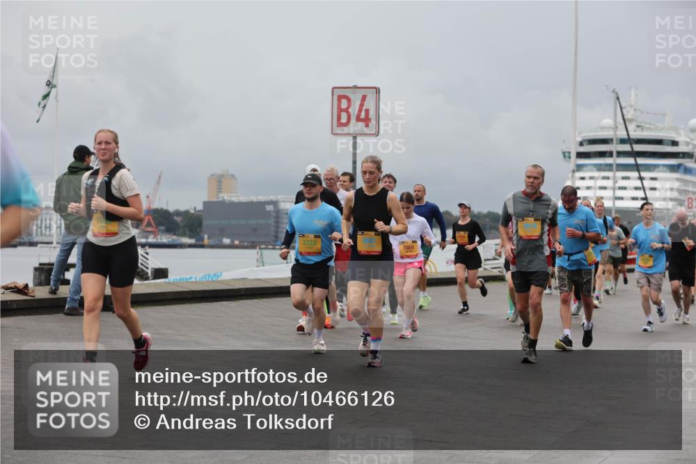 13.09.2026 - Kiel Lauf Andreas Tolksdorf http://msf.ph/oto/10466126 13.09.2026 12:06:58 Kiellinie 2723, 4, 8860 meine-sportfotos.de