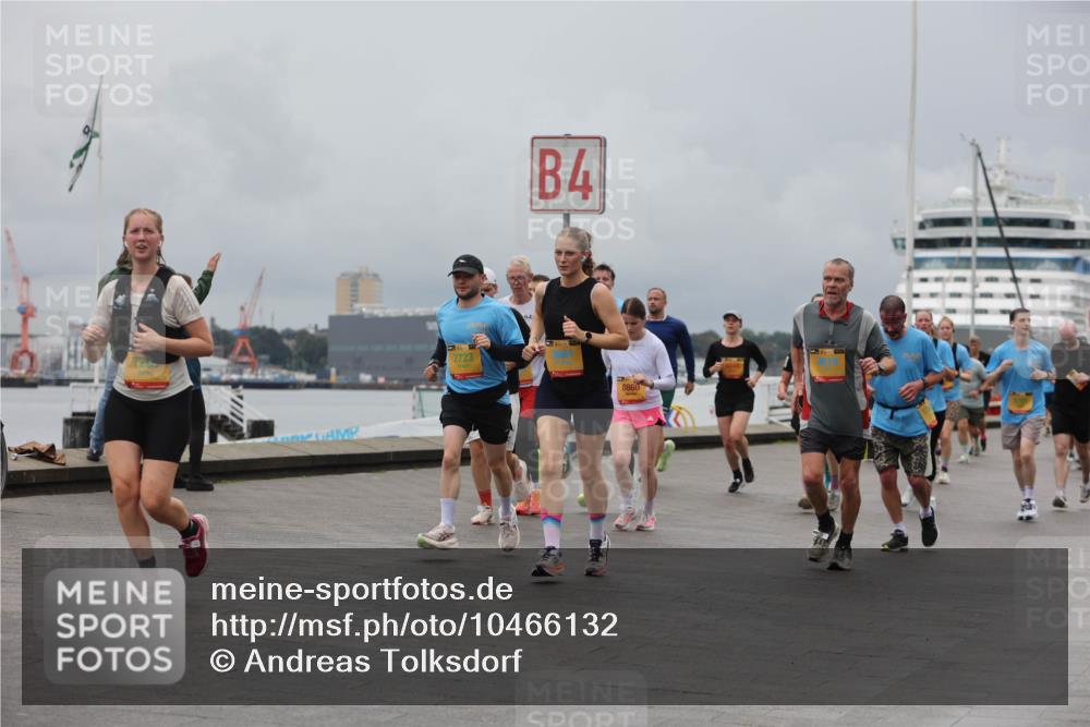 13.09.2026 - Kiel Lauf Andreas Tolksdorf http://msf.ph/oto/10466132 13.09.2026 12:06:58 Kiellinie 2723, 4, 8860 meine-sportfotos.de
