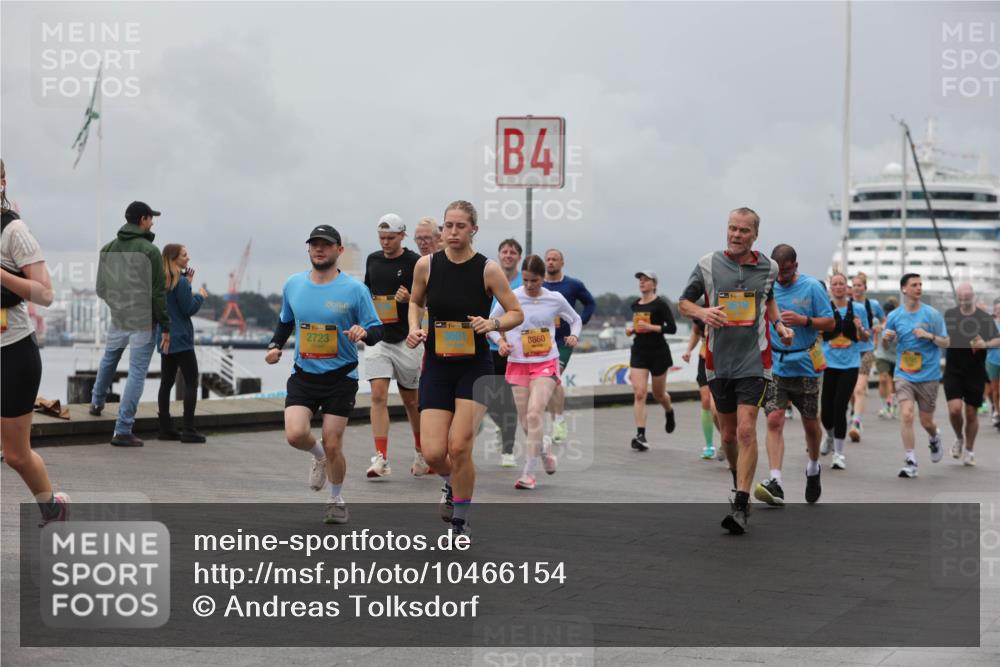 13.09.2026 - Kiel Lauf Andreas Tolksdorf http://msf.ph/oto/10466154 13.09.2026 12:06:58 Kiellinie 2723, 4, 8860 meine-sportfotos.de