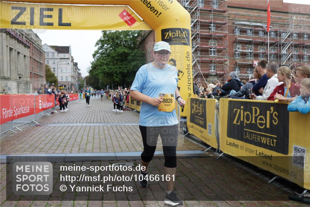 13.09.2026 - Kiel Lauf Yannick Fuchs http://msf.ph/oto/10466161 13.09.2026 10:00:06 Ziel 8828, 10473, 2252, 7339, 7512, 9332, 11456, 2087, 3531, 2967, 10357 meine-sportfotos.de