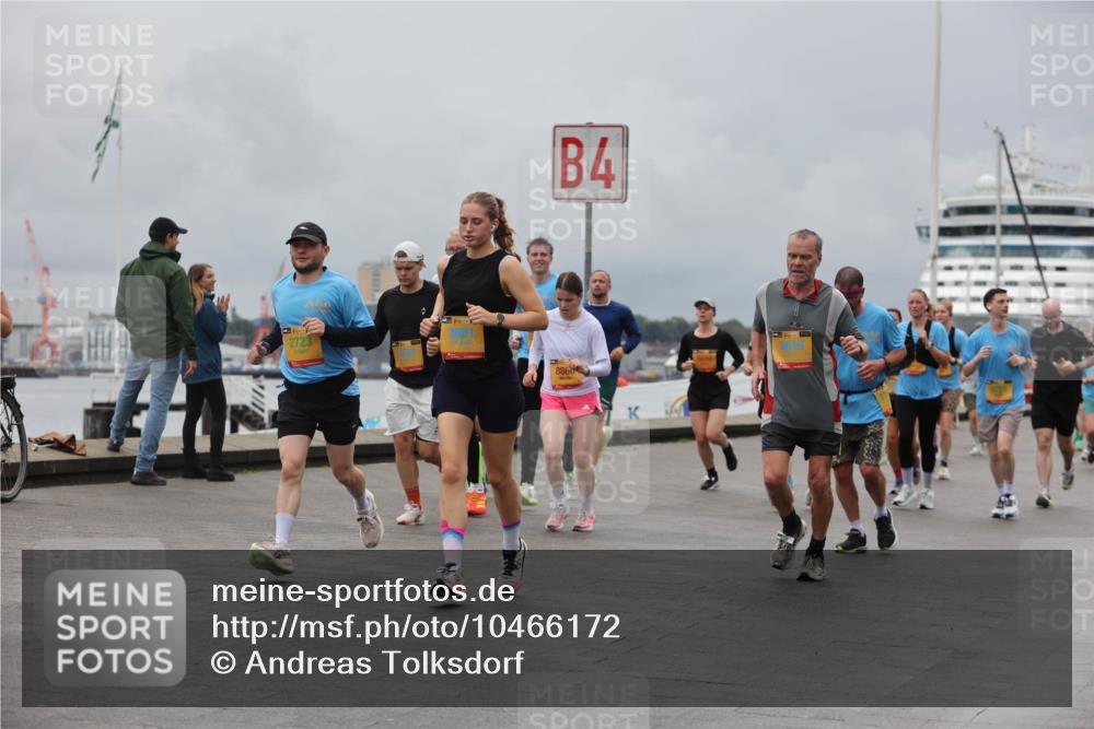 13.09.2026 - Kiel Lauf Andreas Tolksdorf http://msf.ph/oto/10466172 13.09.2026 12:06:58 Kiellinie 2723, 4, 8860 meine-sportfotos.de