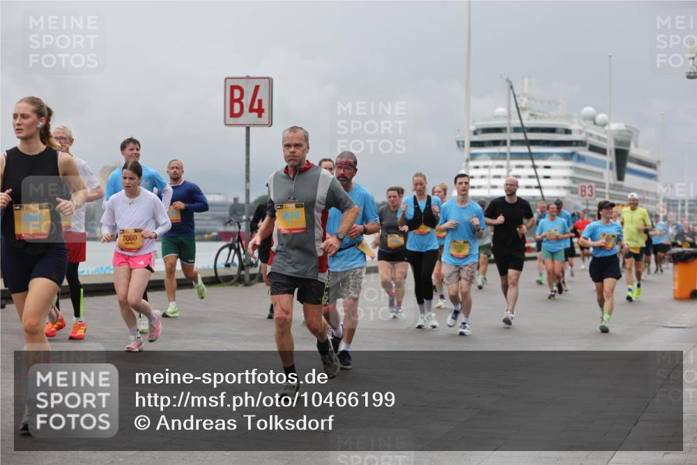 13.09.2026 - Kiel Lauf Andreas Tolksdorf http://msf.ph/oto/10466199 13.09.2026 12:07:00 Kiellinie 4, 39, 3, 3601, 3619, 8860 meine-sportfotos.de