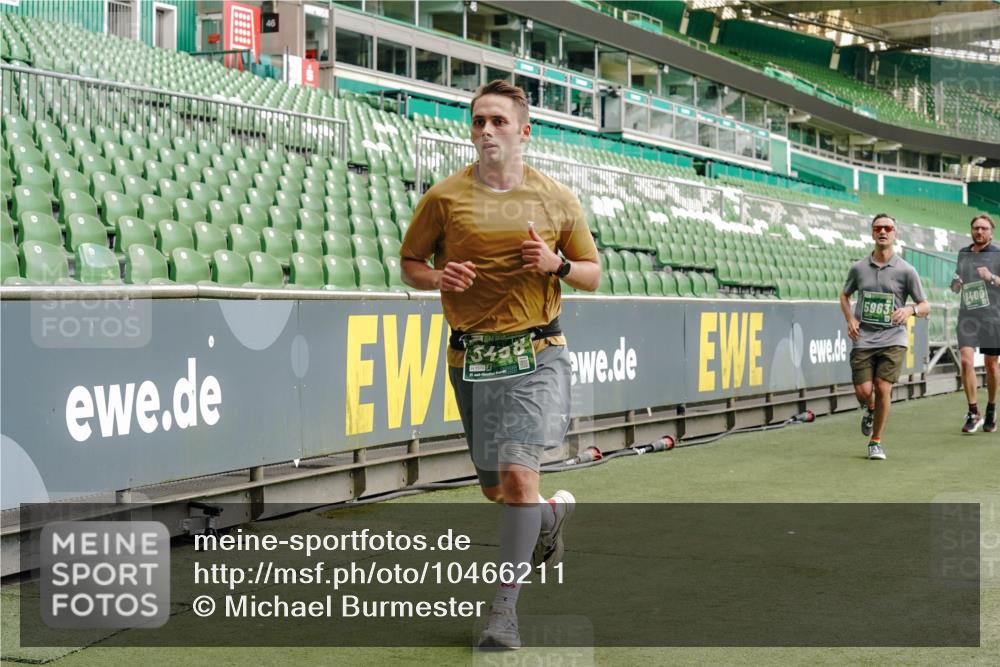 13.09.2026 - 21. swb-Marathon Bremen Michael Burmester http://msf.ph/oto/10466211 13.09.2026 12:56:48 Laufen im Stadion 307, 411, 431, 465, 655, 769, 776, 854, 857, 876, 913, 926, 948, 1010, 1058, 1130, 1254, 1537, 1601, 1645, 1750, 1809, 1900, 1972, 2001, 2040, 2051, 2075, 2122, 2260, 2319, 2324, 2402, 2473, 2493, 2535, 2604, 2634, 2640, 2671, 2761, 2812, 2904, 2948, 3051, 3057, 3078, 3119, 3192, 3202, 3290, 3348, 3411, 3450, 3458, 3508, 3514, 3634, 3685, 3690, 3760, 3813, 3866, 3939, 4101, 4135, 4137, 4171, 4316, 4319, 4413, 4455, 4479, 4733, 5277, 5430, 5530, 6106, 2498, 3085 meine-sportfotos.de
