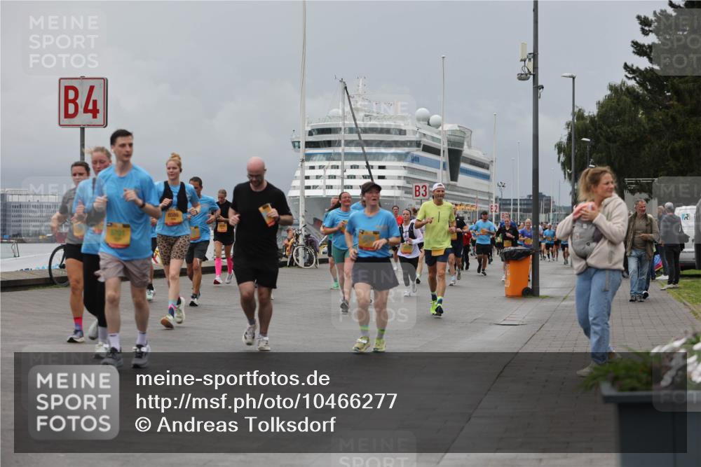 13.09.2026 - Kiel Lauf Andreas Tolksdorf http://msf.ph/oto/10466277 13.09.2026 12:07:02 Kiellinie 4, 5701, 8586, 3 meine-sportfotos.de
