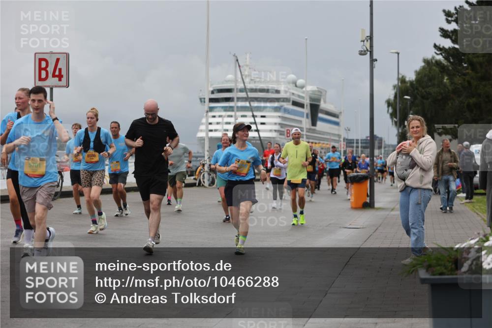 13.09.2026 - Kiel Lauf Andreas Tolksdorf http://msf.ph/oto/10466288 13.09.2026 12:07:02 Kiellinie 4, 5701, 8586, 2 meine-sportfotos.de
