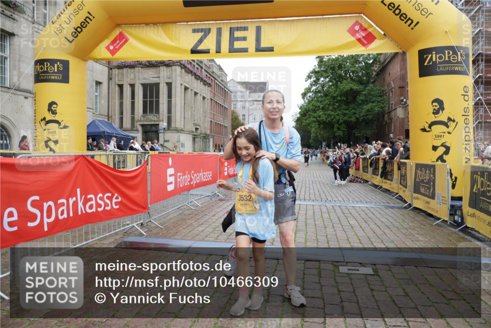 13.09.2026 - Kiel Lauf Yannick Fuchs http://msf.ph/oto/10466309 13.09.2026 10:00:28 Ziel 2087, 3531, 2252, 8828, 10473, 1396, 1566, 6137, 6430, 10169, 2252, 7339, 7512, 11456 meine-sportfotos.de