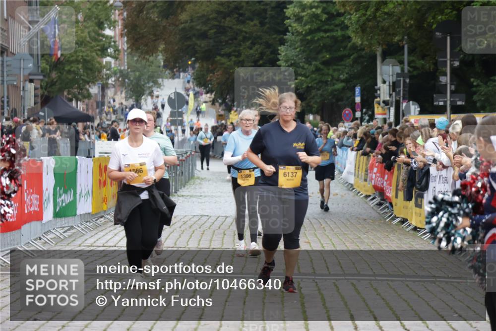 13.09.2026 - Kiel Lauf Yannick Fuchs http://msf.ph/oto/10466340 13.09.2026 10:00:32 Ziel 1566, 6137, 2087, 3531, 8828, 10473, 1396, 4868, 4874, 6430, 10169, 2252, 7512, 8828 meine-sportfotos.de