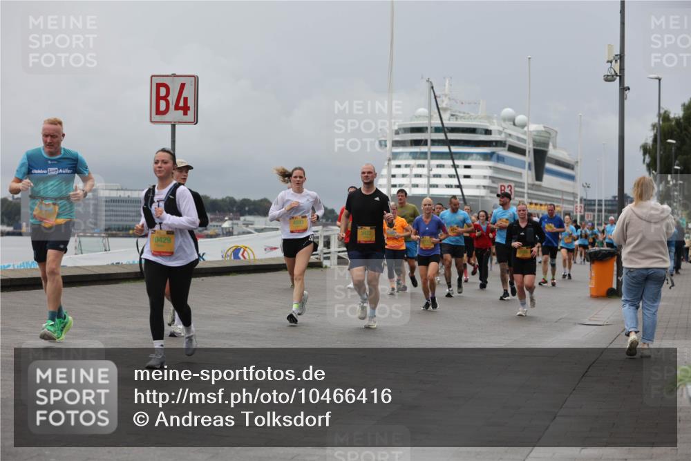 13.09.2026 - Kiel Lauf Andreas Tolksdorf http://msf.ph/oto/10466416 13.09.2026 12:07:11 Kiellinie 4, 10429, 3472, 3 meine-sportfotos.de