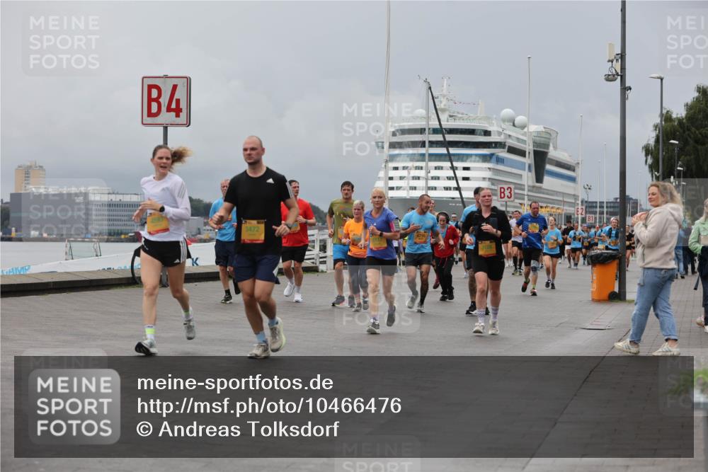 13.09.2026 - Kiel Lauf Andreas Tolksdorf http://msf.ph/oto/10466476 13.09.2026 12:07:13 Kiellinie 4, 3472, 4716, 3128, 3 meine-sportfotos.de