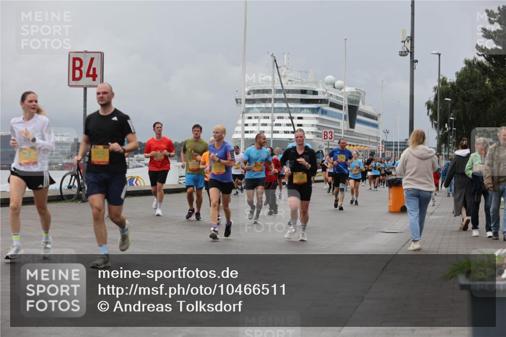 13.09.2026 - Kiel Lauf Andreas Tolksdorf http://msf.ph/oto/10466511 13.09.2026 12:07:13 Kiellinie 4, 4593, 3472, 4716, 3 meine-sportfotos.de
