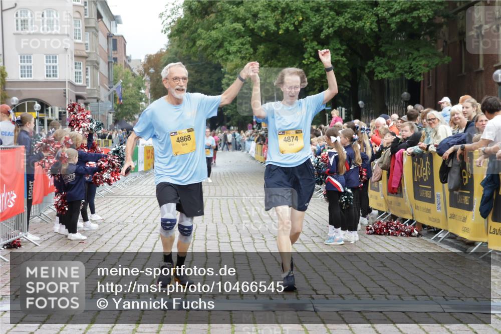 13.09.2026 - Kiel Lauf Yannick Fuchs http://msf.ph/oto/10466545 13.09.2026 10:00:53 Ziel 4868, 4874, 6430, 1396, 1566, 2087, 3531, 6137, 6430, 10169, 293, 5497, 2087, 3531 meine-sportfotos.de