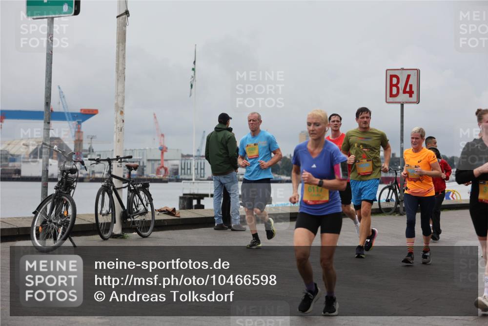 13.09.2026 - Kiel Lauf Andreas Tolksdorf http://msf.ph/oto/10466598 13.09.2026 12:07:17 Kiellinie 3569, 6117, 4 meine-sportfotos.de
