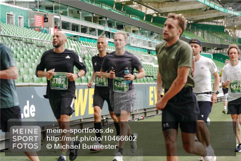 13.09.2026 - 21. swb-Marathon Bremen Michael Burmester http://msf.ph/oto/10466602 13.09.2026 12:56:56 Laufen im Stadion 307, 334, 411, 431, 465, 655, 769, 776, 854, 857, 876, 909, 913, 926, 948, 1010, 1058, 1130, 1254, 1535, 1537, 1601, 1645, 1750, 1809, 1881, 1900, 1972, 2001, 2040, 2051, 2075, 2122, 2260, 2324, 2371, 2402, 2423, 2473, 2493, 2535, 2604, 2634, 2640, 2671, 2761, 2812, 2903, 2904, 2948, 3051, 3057, 3078, 3119, 3192, 3202, 3290, 3348, 3411, 3450, 3458, 3508, 3514, 3634, 3685, 3690, 3760, 3813, 3866, 3939, 4101, 4135, 4171, 4316, 4319, 4413, 4455, 4479, 4733, 5277, 5430, 5530 meine-sportfotos.de