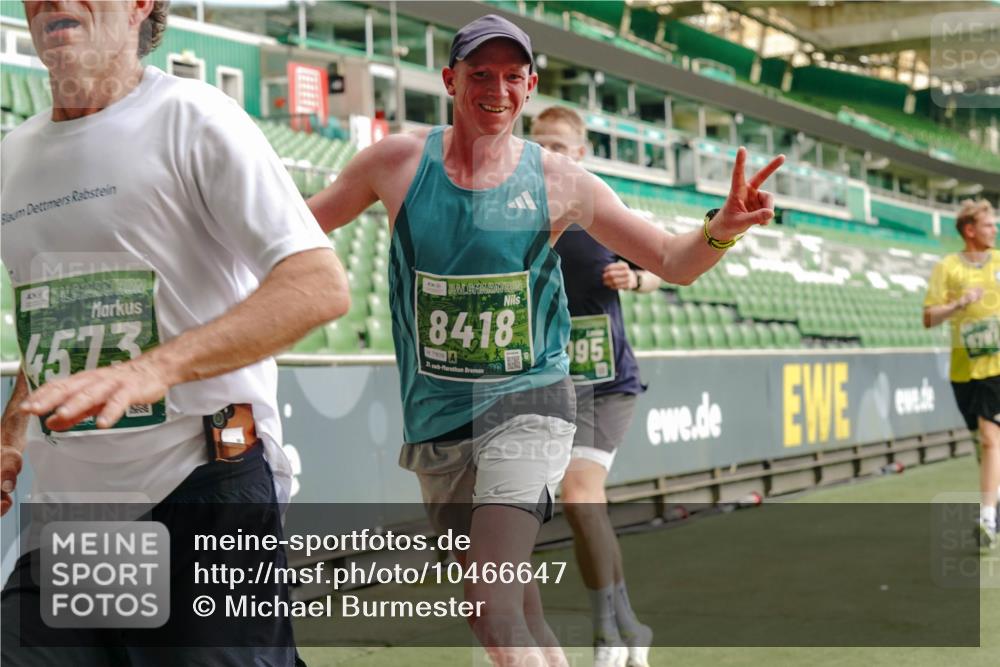 13.09.2026 - 21. swb-Marathon Bremen Michael Burmester http://msf.ph/oto/10466647 13.09.2026 12:56:58 Laufen im Stadion 307, 334, 411, 431, 465, 655, 769, 776, 854, 857, 876, 909, 913, 926, 948, 1010, 1058, 1130, 1254, 1535, 1537, 1601, 1645, 1750, 1809, 1881, 1900, 1972, 2001, 2040, 2051, 2075, 2122, 2260, 2324, 2371, 2402, 2423, 2473, 2493, 2535, 2604, 2634, 2640, 2671, 2761, 2812, 2903, 2904, 2948, 3051, 3057, 3078, 3119, 3192, 3202, 3290, 3348, 3411, 3450, 3458, 3508, 3514, 3634, 3685, 3690, 3760, 3813, 3866, 3939, 4101, 4135, 4171, 4316, 4319, 4413, 4455, 4479, 4733, 5277, 5430, 5530 meine-sportfotos.de