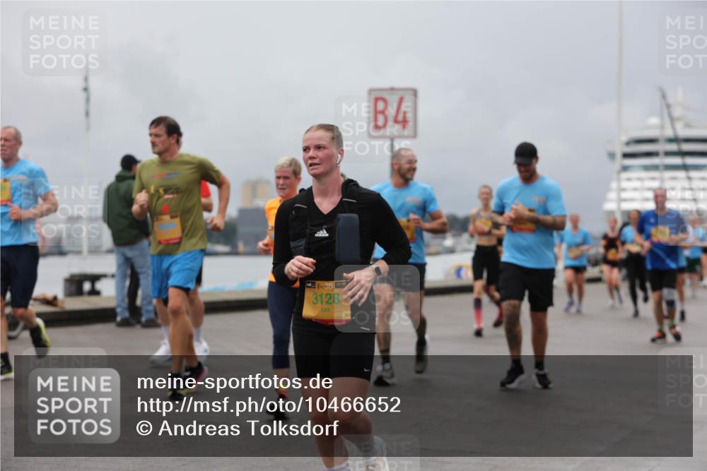 13.09.2026 - Kiel Lauf Andreas Tolksdorf http://msf.ph/oto/10466652 13.09.2026 12:07:18 Kiellinie 38, 3128, 4 meine-sportfotos.de