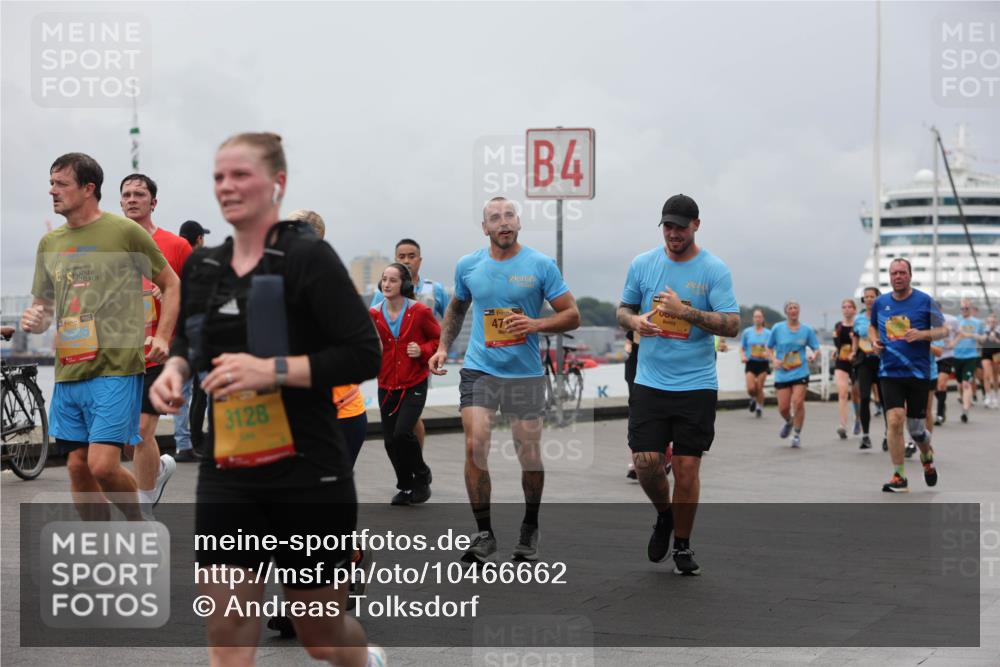 13.09.2026 - Kiel Lauf Andreas Tolksdorf http://msf.ph/oto/10466662 13.09.2026 12:07:19 Kiellinie 2025, 39, 10585, 3128, 47, 4, 308 meine-sportfotos.de
