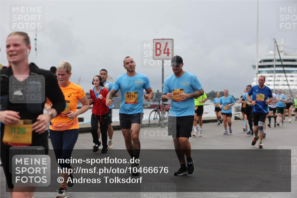 13.09.2026 - Kiel Lauf Andreas Tolksdorf http://msf.ph/oto/10466676 13.09.2026 12:07:19 Kiellinie 3126, 38, 4716, 4, 38, 998 meine-sportfotos.de