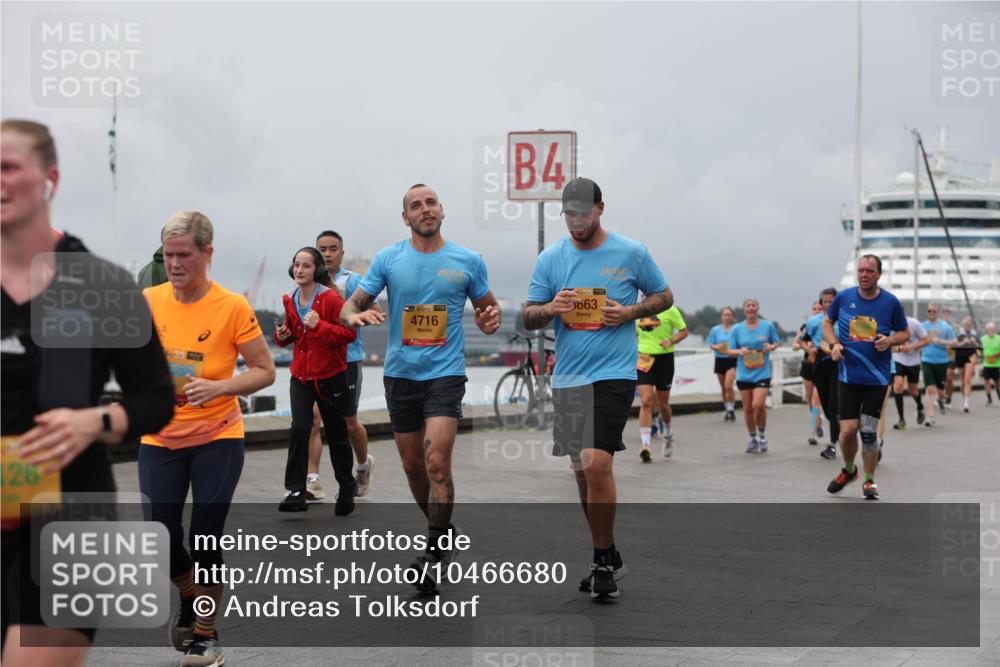 13.09.2026 - Kiel Lauf Andreas Tolksdorf http://msf.ph/oto/10466680 13.09.2026 12:07:19 Kiellinie 126, 39, 4716, 4, 38, 663 meine-sportfotos.de
