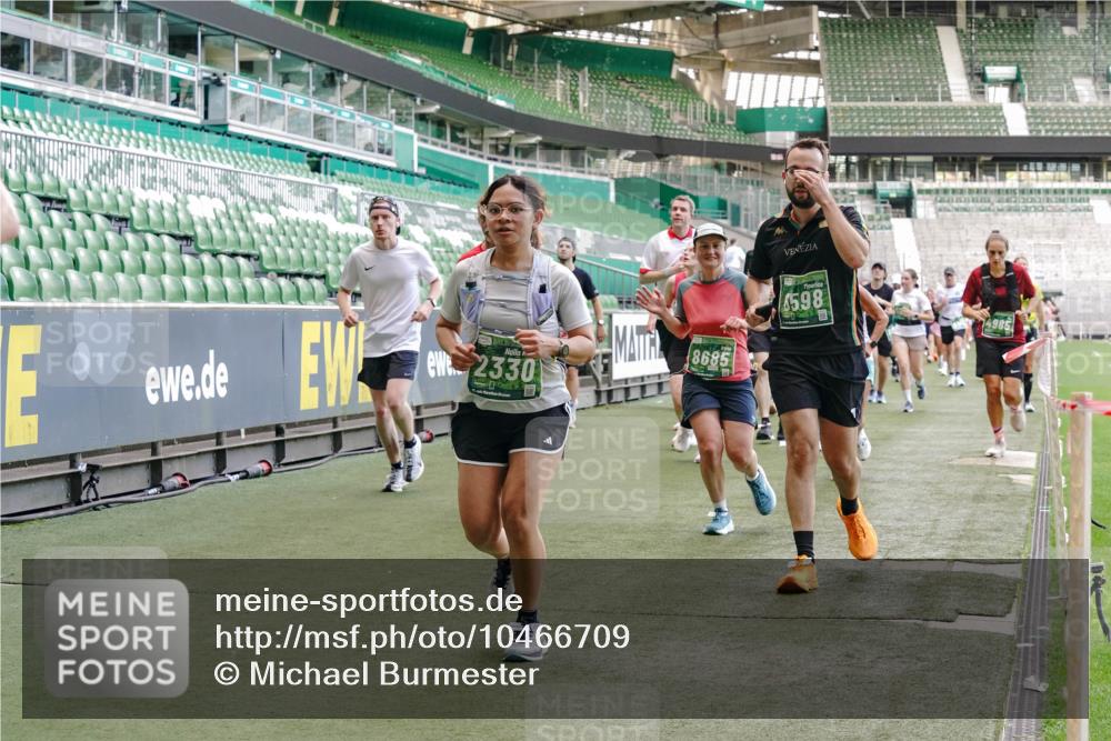 13.09.2026 - 21. swb-Marathon Bremen Michael Burmester http://msf.ph/oto/10466709 13.09.2026 13:13:30 Laufen im Stadion 118, 183, 270, 278, 349, 460, 514, 576, 600, 631, 695, 702, 768, 933, 950, 1005, 1143, 1286, 1334, 1392, 1408, 1426, 1573, 1596, 1641, 1991, 2005, 2024, 2035, 2079, 2233, 2264, 2336, 2377, 2387, 2398, 2412, 2439, 2457, 2461, 2478, 2505, 2521, 2540, 2564, 2612, 2665, 2684, 2693, 2765, 2773, 2792, 2815, 2816, 2829, 2860, 2884, 2887, 2895, 2921, 2963, 2966, 2972, 2975, 3016, 3111, 3143, 3155, 3209, 3253, 3277, 3293, 3304, 3308, 3313, 3378, 3405, 3428, 3434, 3653, 3661 meine-sportfotos.de