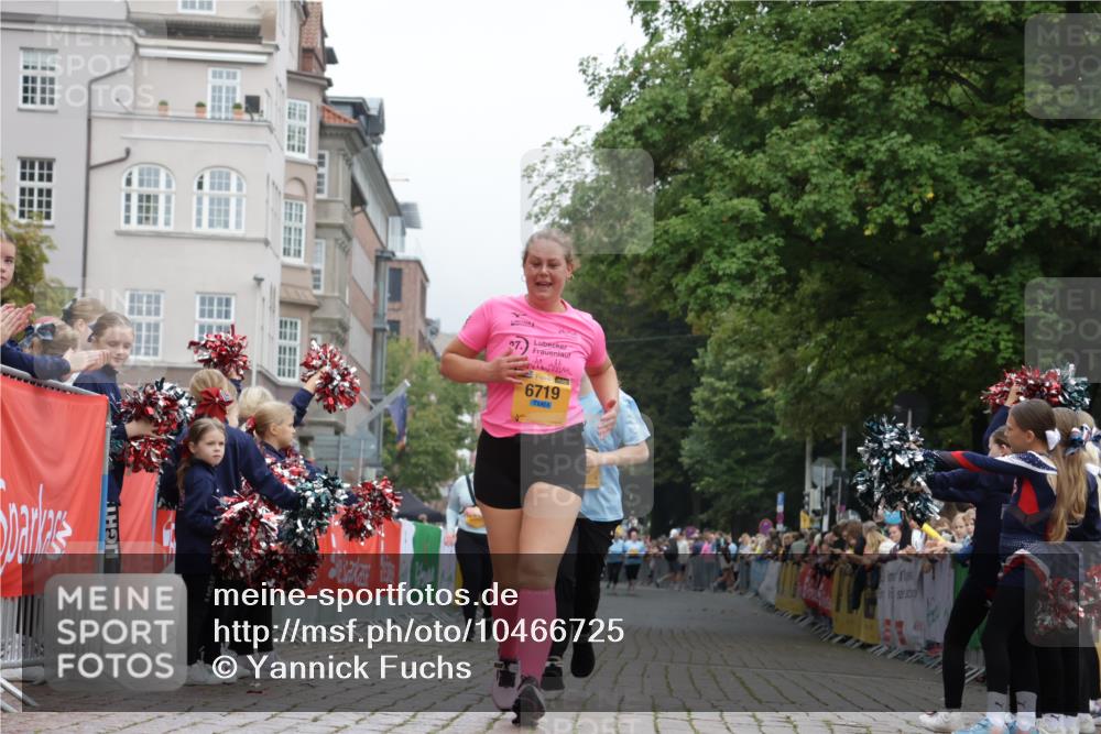 13.09.2026 - Kiel Lauf Yannick Fuchs http://msf.ph/oto/10466725 13.09.2026 10:01:16 Ziel 293, 6719, 8730, 1396, 4868, 4874, 5497, 6430, 2574, 1396, 1566, 6137, 6430, 10169 meine-sportfotos.de