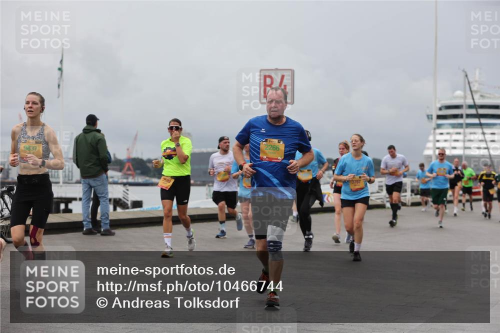 13.09.2026 - Kiel Lauf Andreas Tolksdorf http://msf.ph/oto/10466744 13.09.2026 12:07:23 Kiellinie 9837, 2529, 38, 2266, 3787 meine-sportfotos.de
