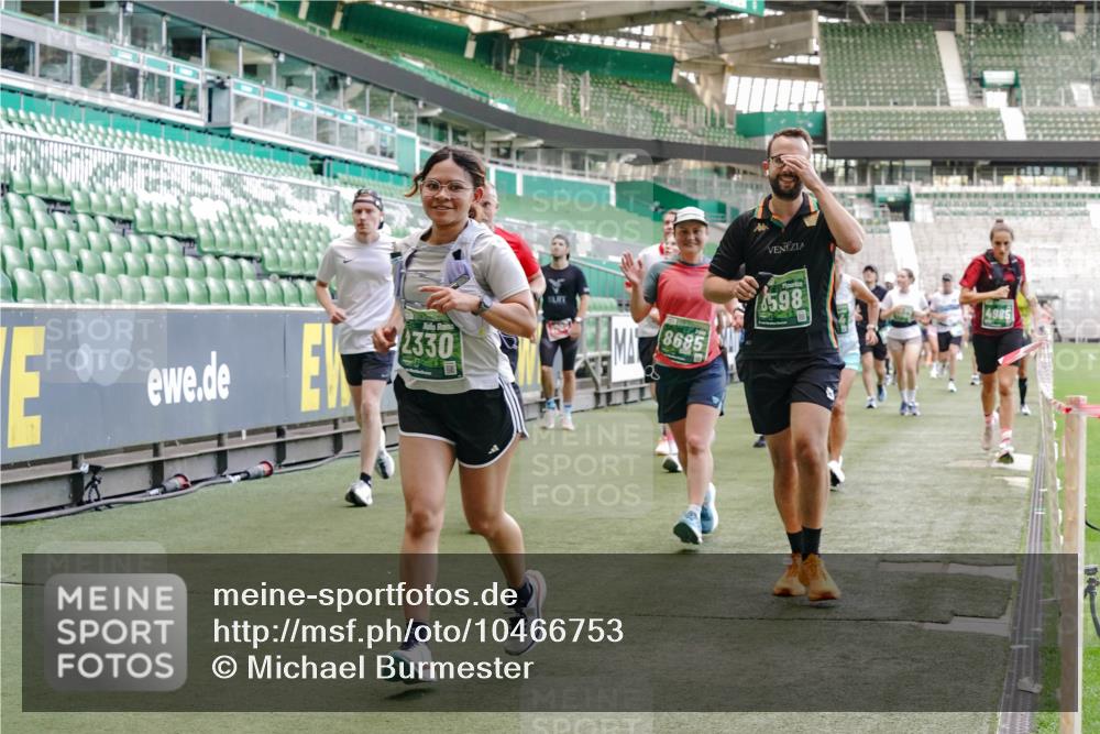 13.09.2026 - 21. swb-Marathon Bremen Michael Burmester http://msf.ph/oto/10466753 13.09.2026 13:13:30 Laufen im Stadion 118, 183, 270, 278, 349, 460, 514, 576, 600, 631, 695, 702, 768, 933, 950, 1005, 1143, 1286, 1334, 1392, 1408, 1426, 1573, 1596, 1641, 1991, 2005, 2024, 2035, 2079, 2233, 2264, 2336, 2377, 2387, 2398, 2412, 2439, 2457, 2461, 2478, 2505, 2521, 2540, 2564, 2612, 2665, 2684, 2693, 2765, 2773, 2792, 2815, 2816, 2829, 2860, 2884, 2887, 2895, 2921, 2963, 2966, 2972, 2975, 3016, 3111, 3143, 3155, 3209, 3253, 3277, 3293, 3304, 3308, 3313, 3378, 3405, 3428, 3434, 3653, 3661 meine-sportfotos.de
