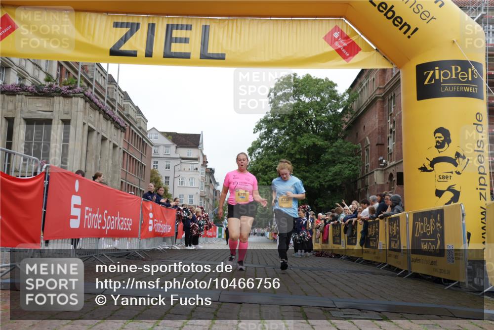 13.09.2026 - Kiel Lauf Yannick Fuchs http://msf.ph/oto/10466756 13.09.2026 10:01:19 Ziel 6719, 8730, 293, 4868, 4874, 5497, 2574, 1396, 1566, 6430, 10169 meine-sportfotos.de