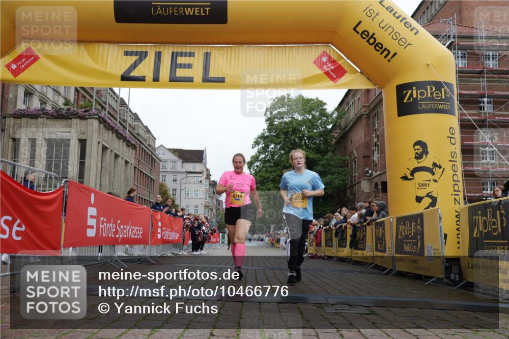 13.09.2026 - Kiel Lauf Yannick Fuchs http://msf.ph/oto/10466776 13.09.2026 10:01:20 Ziel 6719, 8730, 293, 4868, 4874, 5497, 2574, 1396, 6430, 10169 meine-sportfotos.de