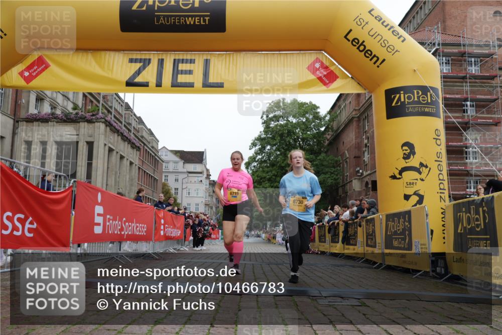13.09.2026 - Kiel Lauf Yannick Fuchs http://msf.ph/oto/10466783 13.09.2026 10:01:20 Ziel 6719, 8730, 293, 4868, 4874, 5497, 2574, 1396, 6430, 10169 meine-sportfotos.de